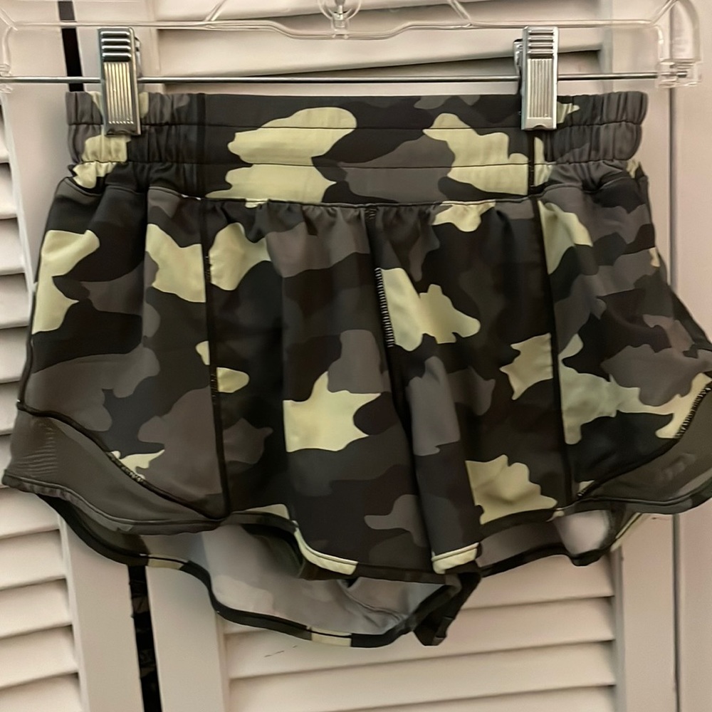 Lululemon Hotty Hot Shorts